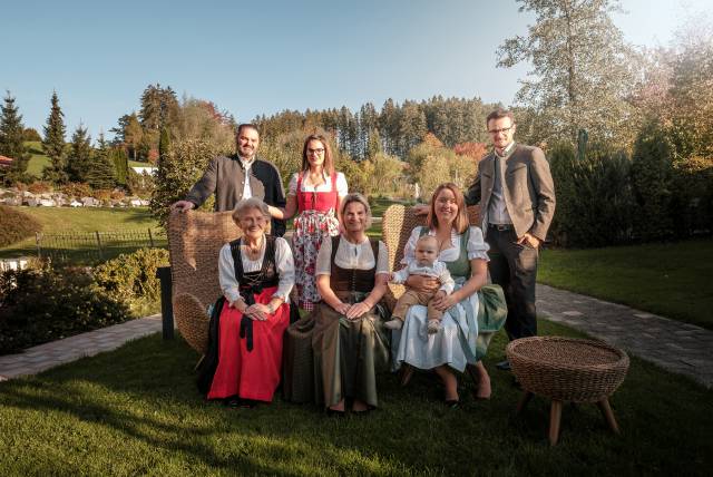 Familie Schadler Generationenfoto