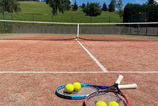 OUR TENNIS COURT at the Hotel Dein Engel - Hotel Dein Engel Oberstaufen