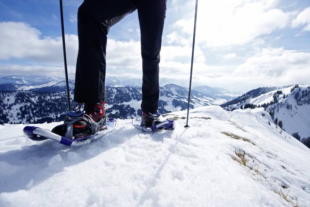 Nahaufnahme Schneeschuhwanderung