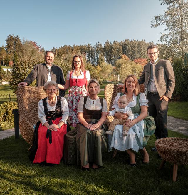 Familie Schadler Generationenfoto