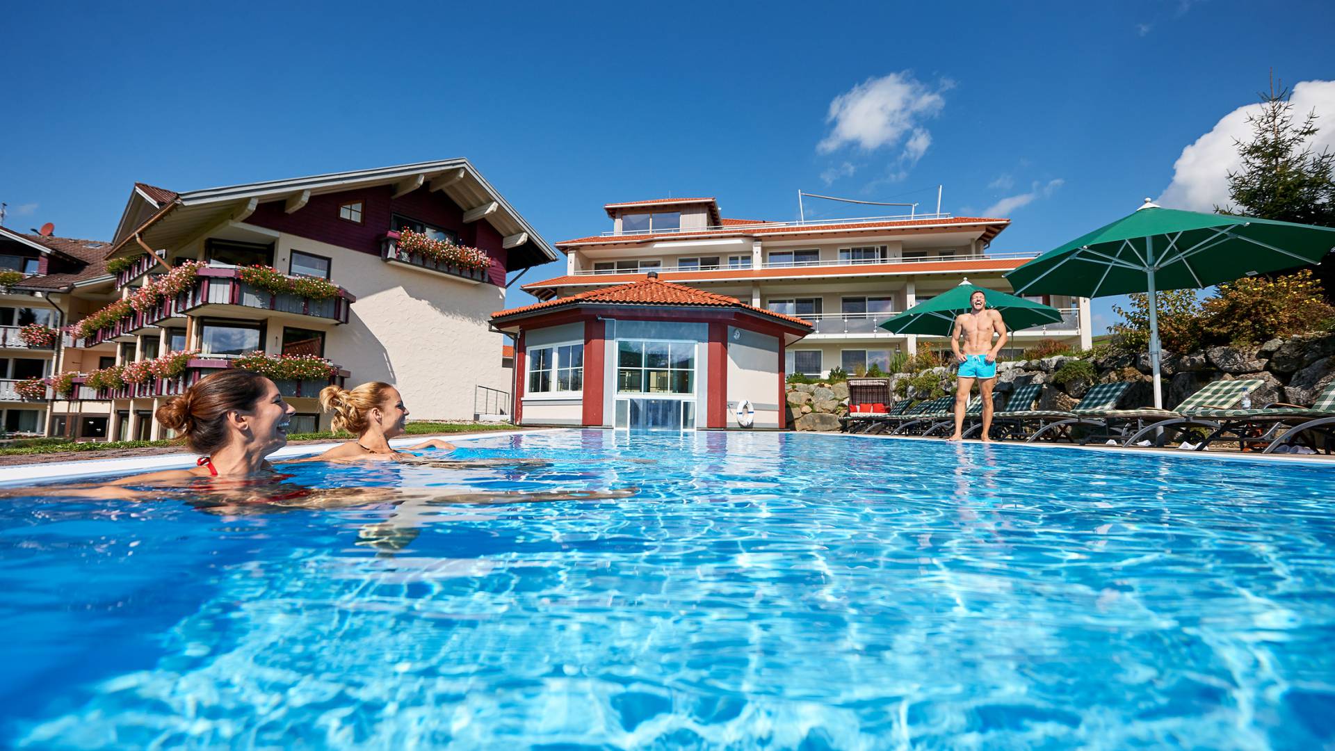 Außenpool Entspannung 4* S Hotel Engel