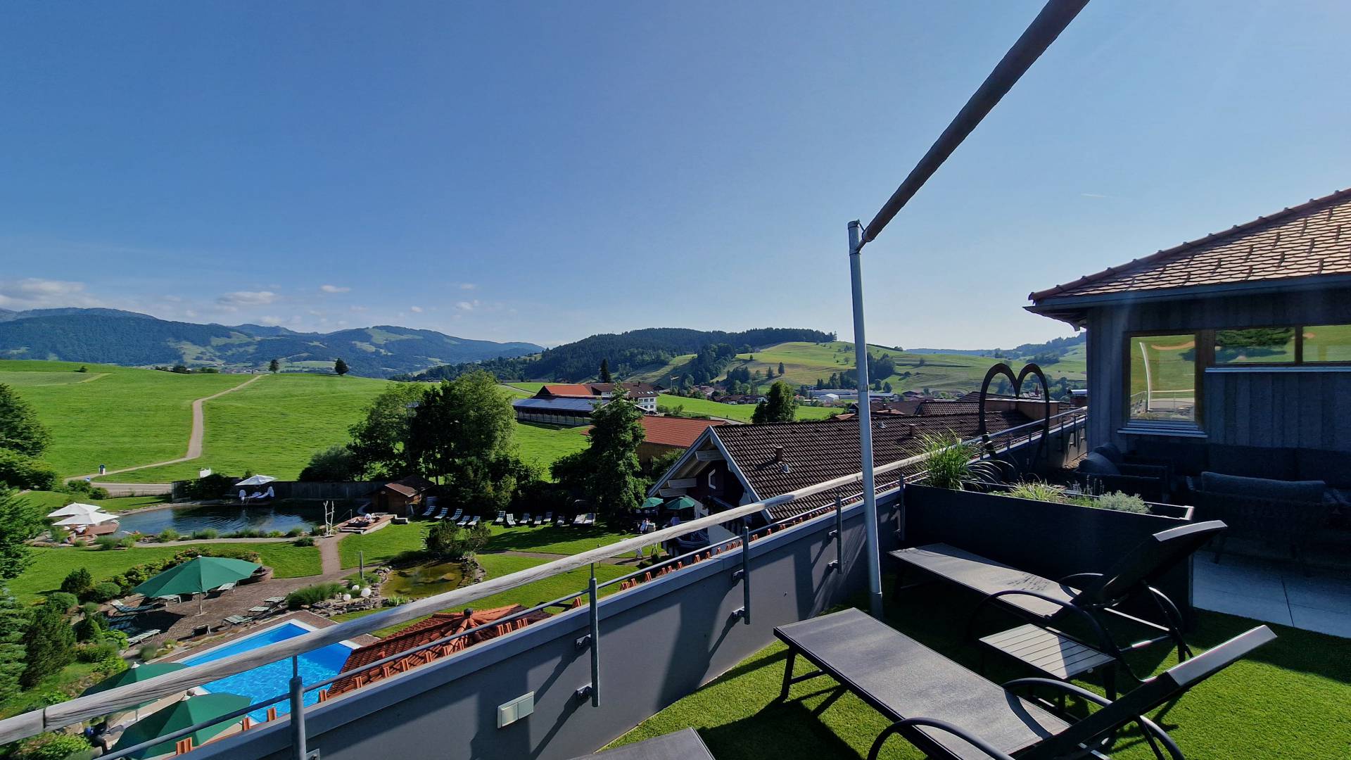 Aussicht von Liegebereich auf Dachterrasse