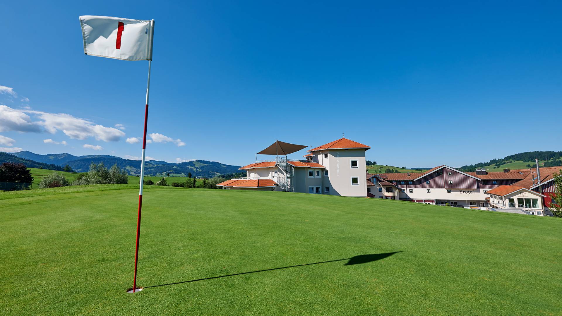 Golfplatz direkt am Hotel