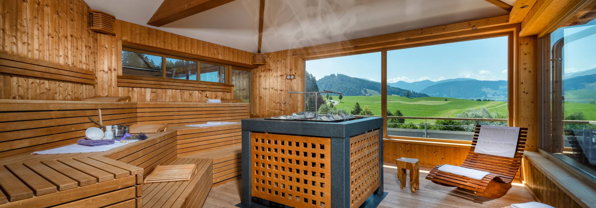 Panorama sauna with breathtaking moutain views